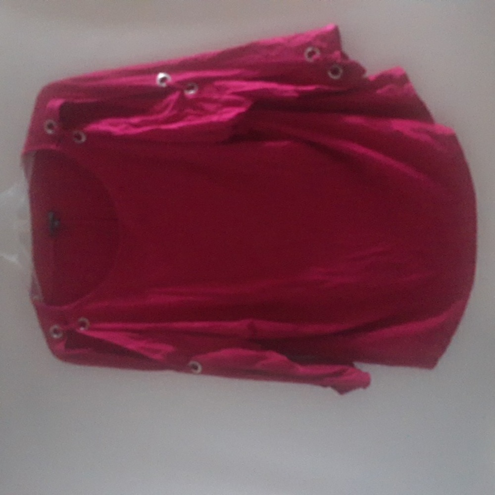 Tint and Shadow Size 2X Open Shoulder (SKU 114)